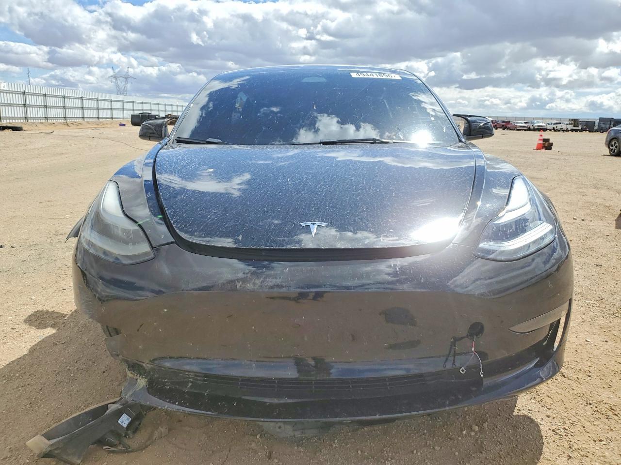 2023 Tesla Model 3 - Фото 5
