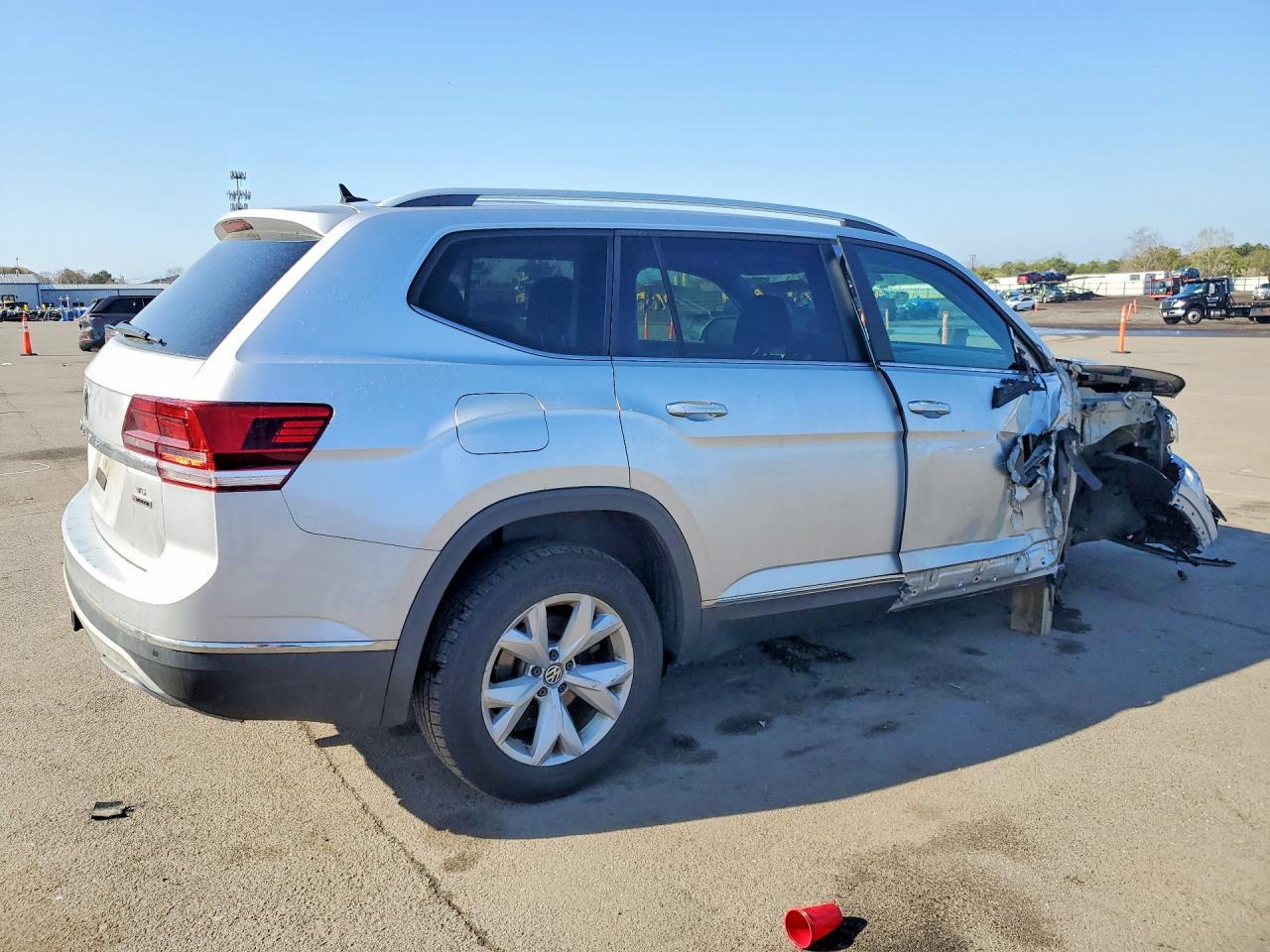 2018 Volkswagen Atlas Sel - Фото 3