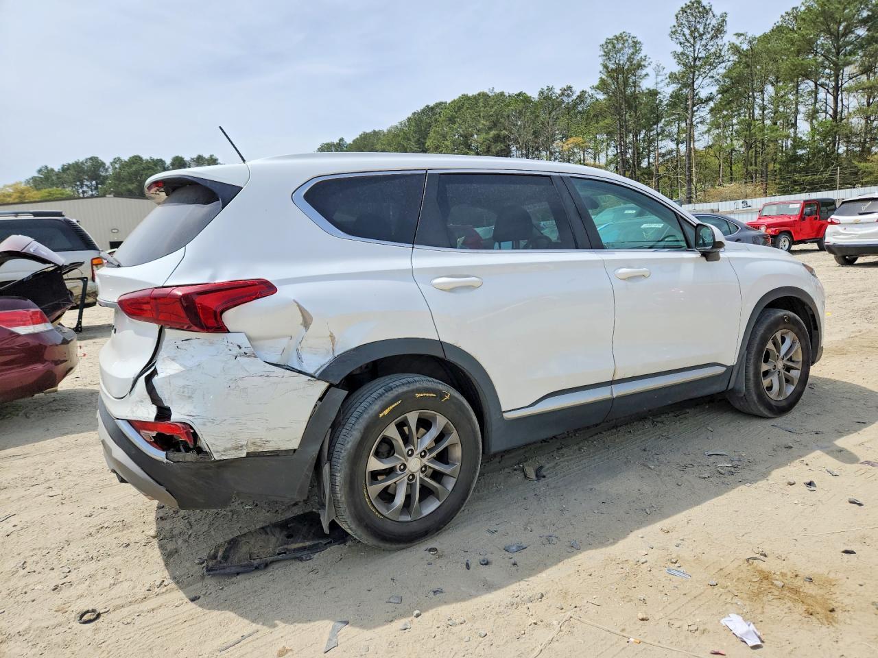2019 Hyundai Santa Fe Se - Image 3