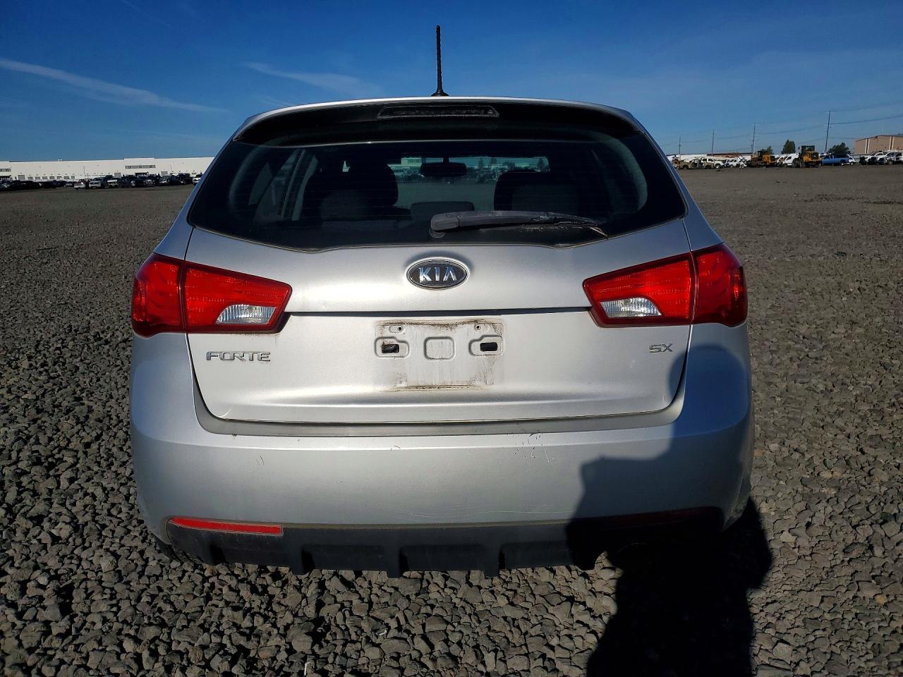 2011 Kia Forte5 Sx - Image 6