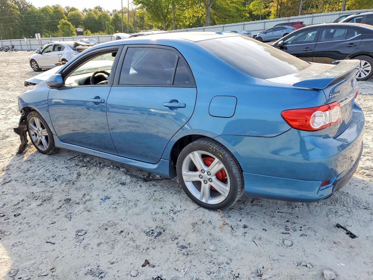 2013 Toyota Corolla S - Фото 2