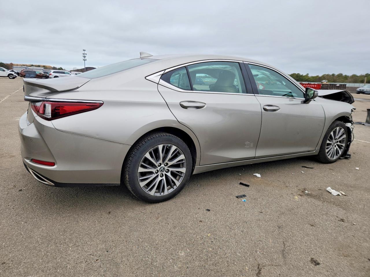 2020 Lexus Es 350 Base - Image 3