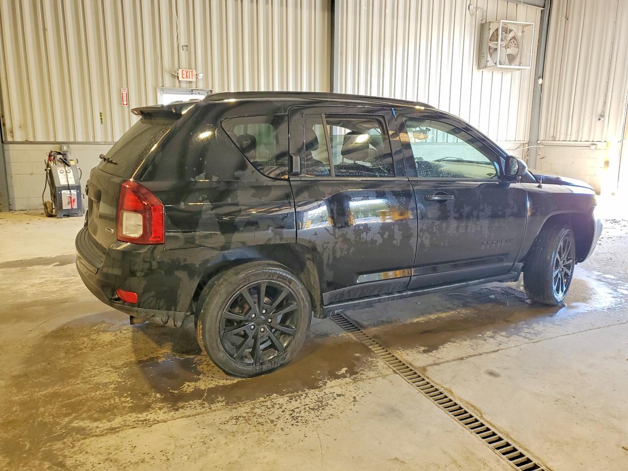 2015 Jeep Compass Sport - Фото 3