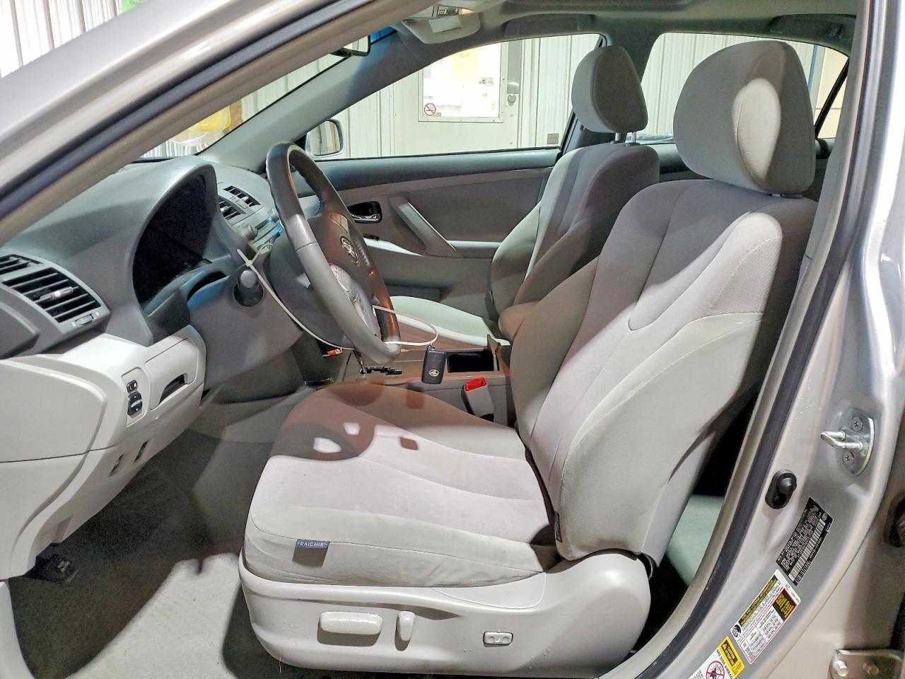 2011 Toyota Camry Hybrid - Фото 7
