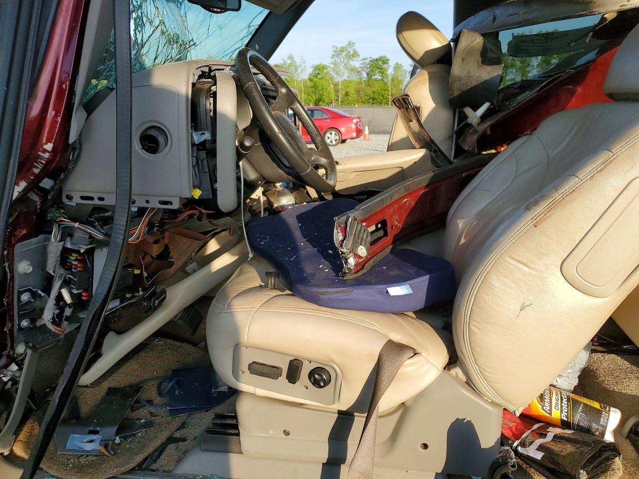2002 GMC Yukon - Фото 7