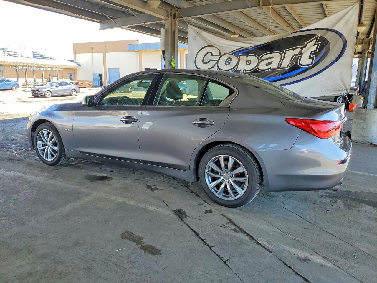 2017 Infiniti Q50 2.0T - Image 2