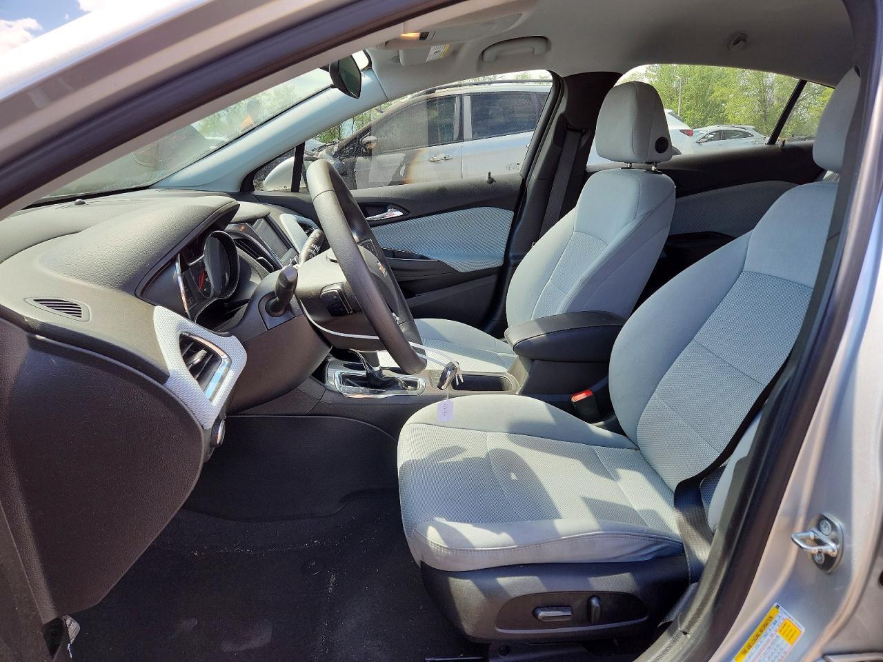 2019 Chevrolet Cruze Lt - Image 7