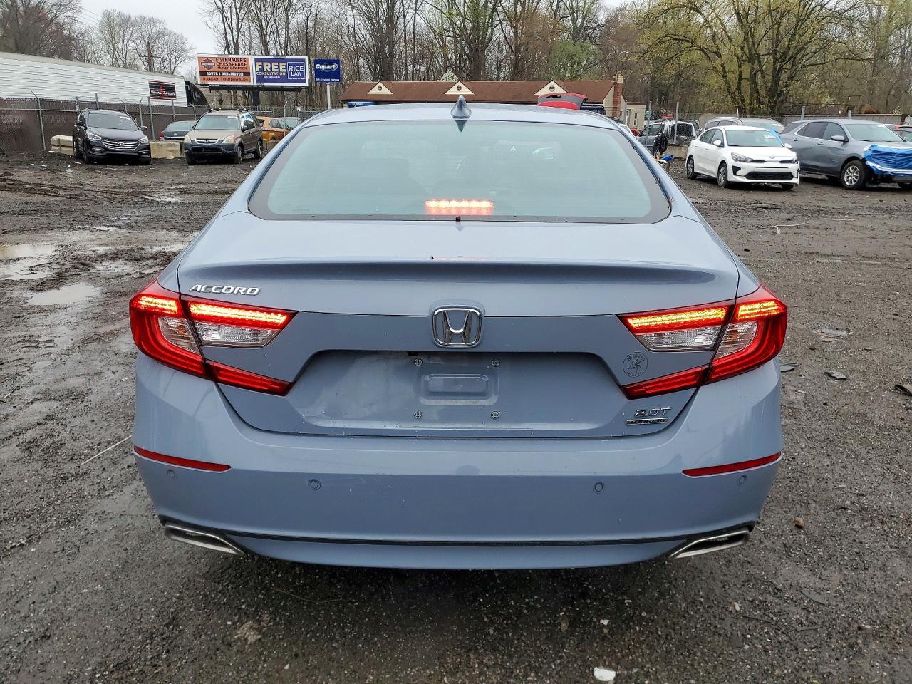2022 Honda Accord Touring - Image 6