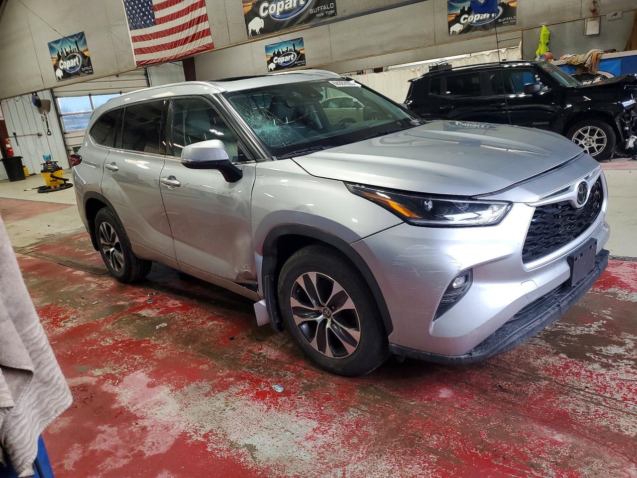 2021 Toyota Highlander Xle - Фото 4
