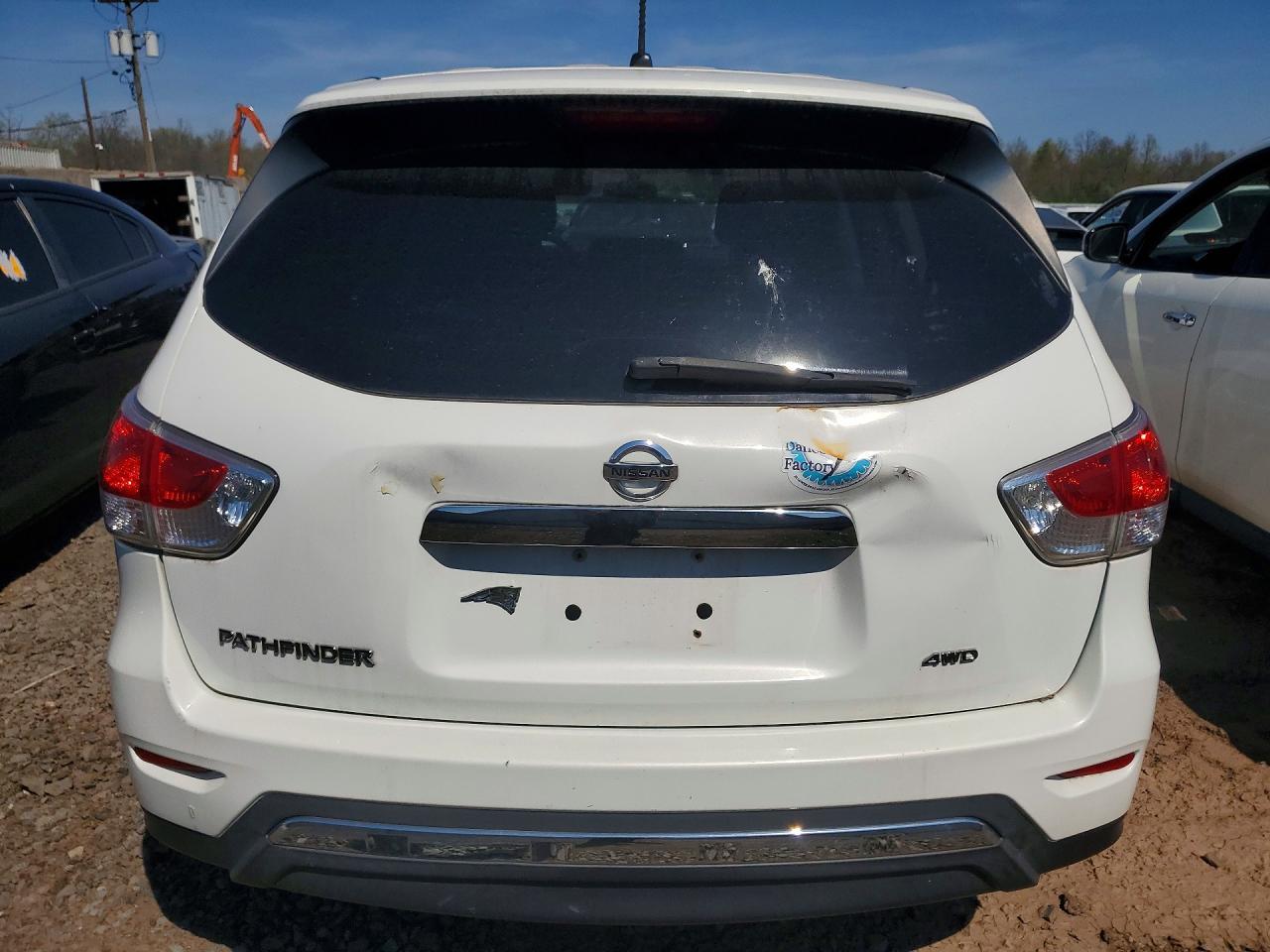 2013 Nissan Pathfinder S - Фото 6