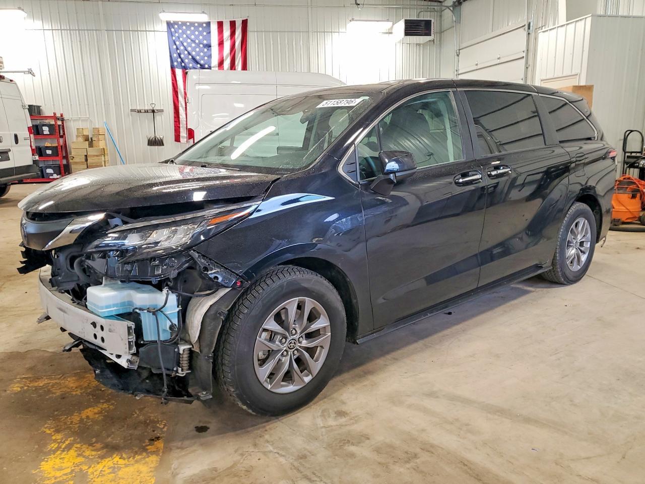 2022 Toyota Sienna Xle