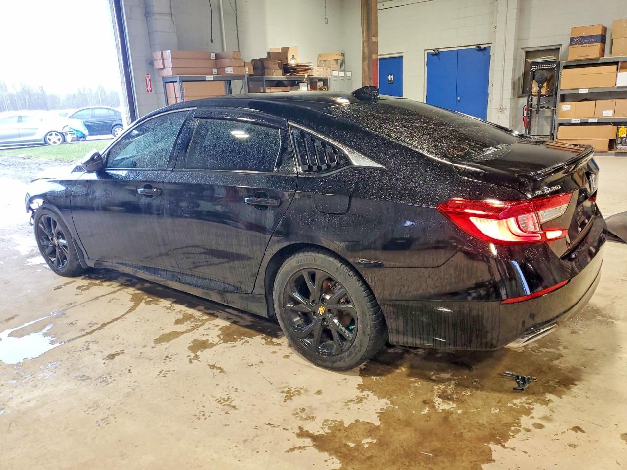 2018 Honda Accord Sport - Image 2