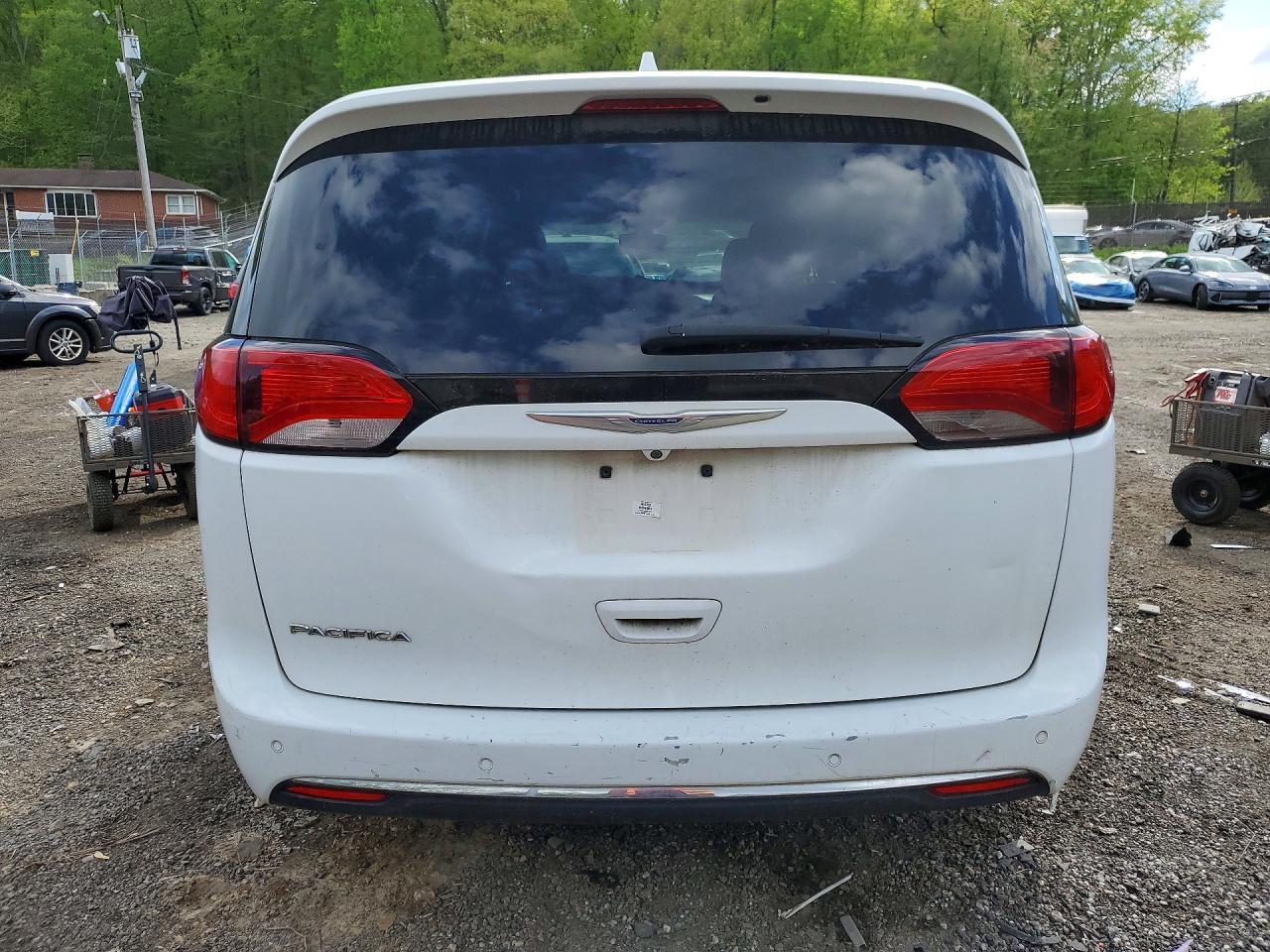 2019 Chrysler Pacifica Touring L - Фото 6
