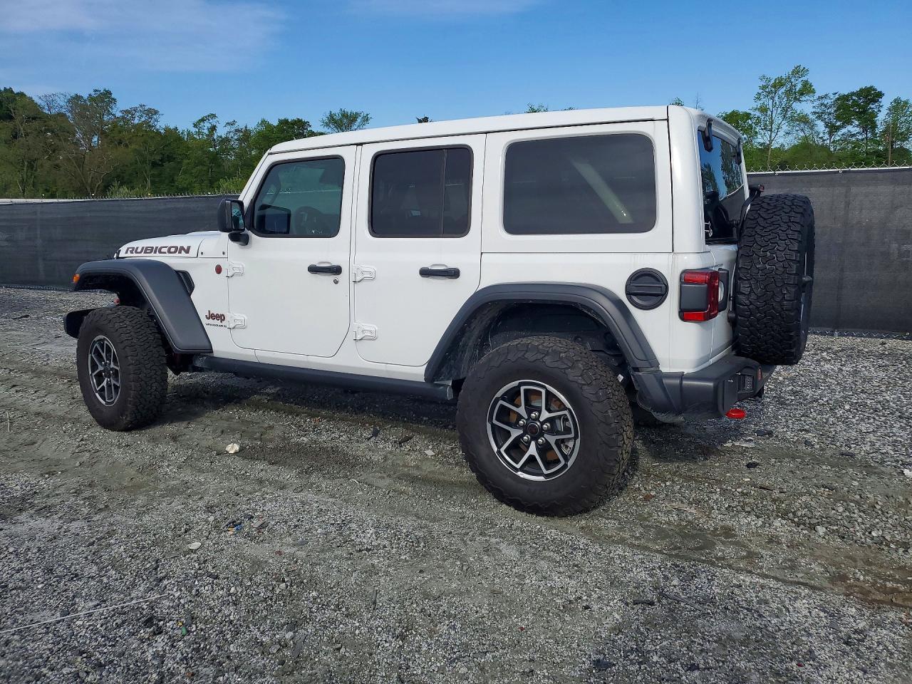 2025 Jeep Wrangler Rubicon - Фото 2