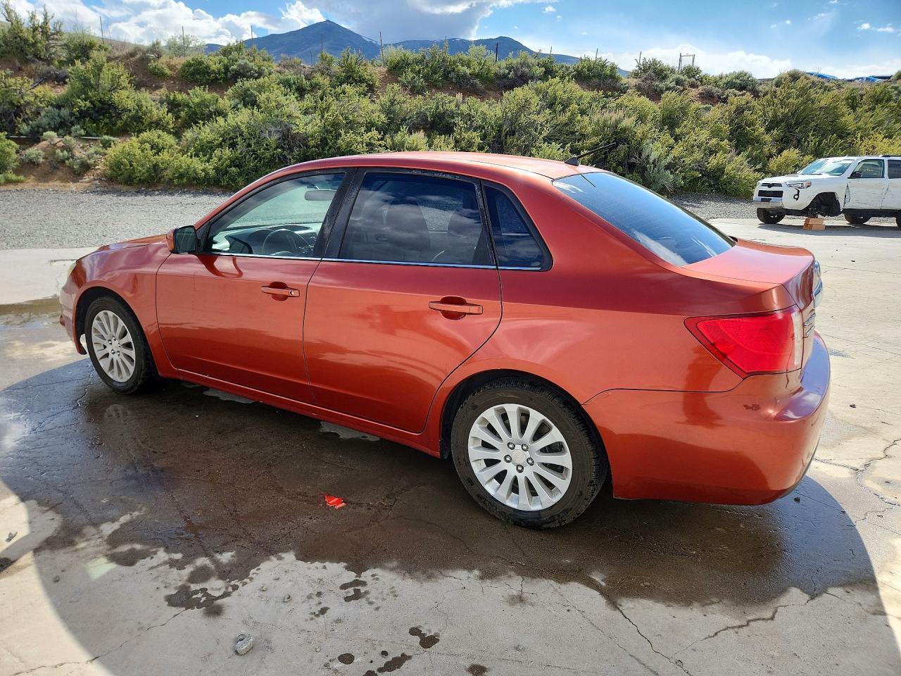2010 Subaru Impreza 2.5I Premium - Фото 2