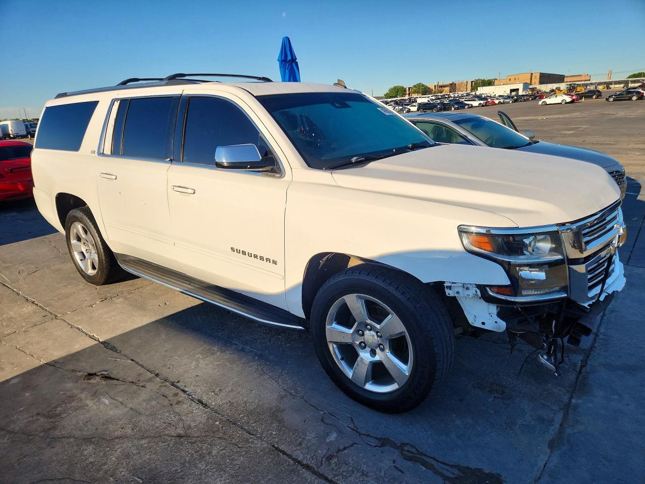2015 Chevrolet Suburban K1500 Ltz - Image 4