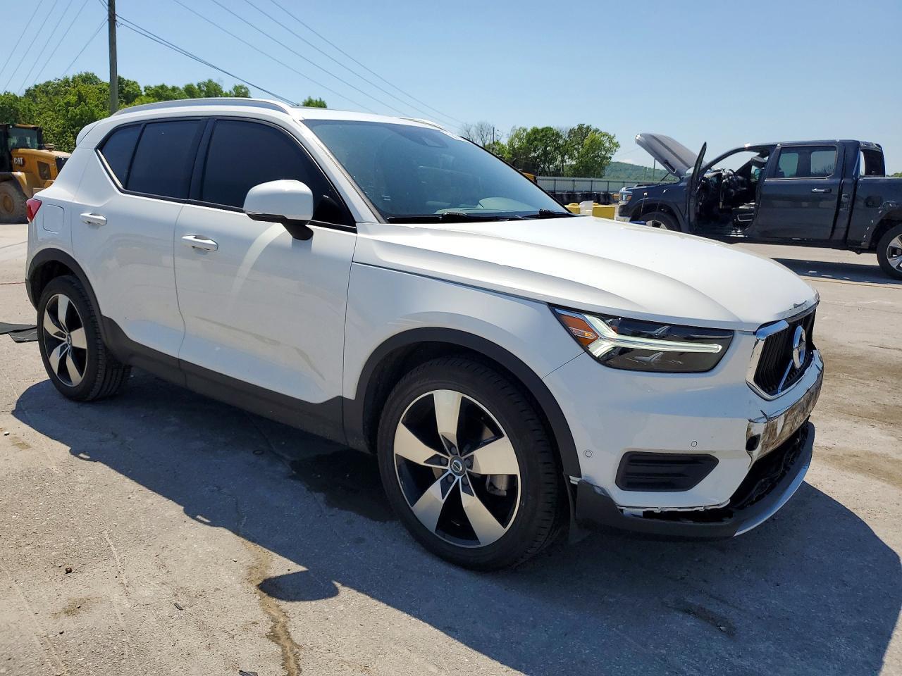2019 Volvo Xc40 T5 Momentum - Фото 4