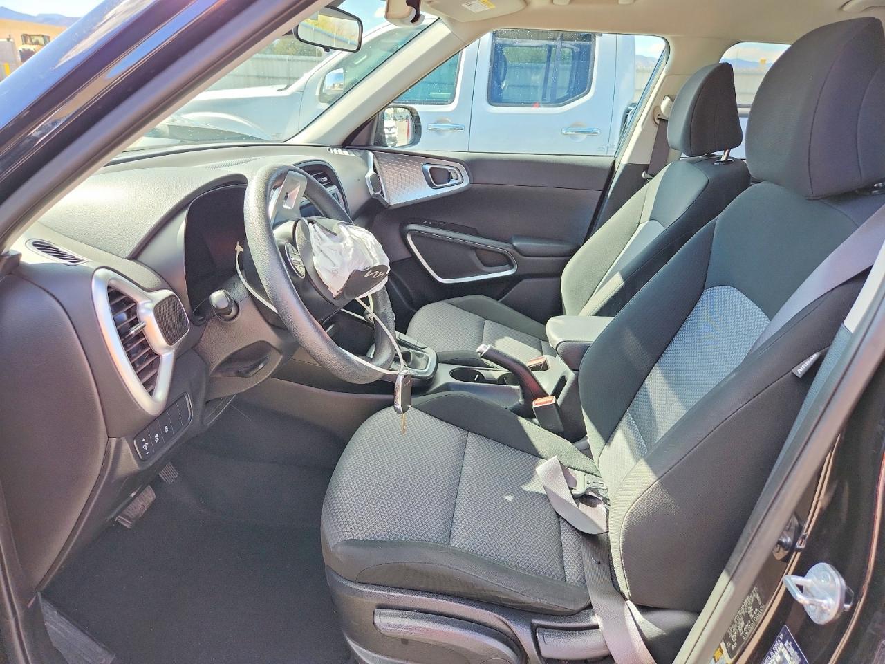 2025 Kia Soul Lx - Image 7