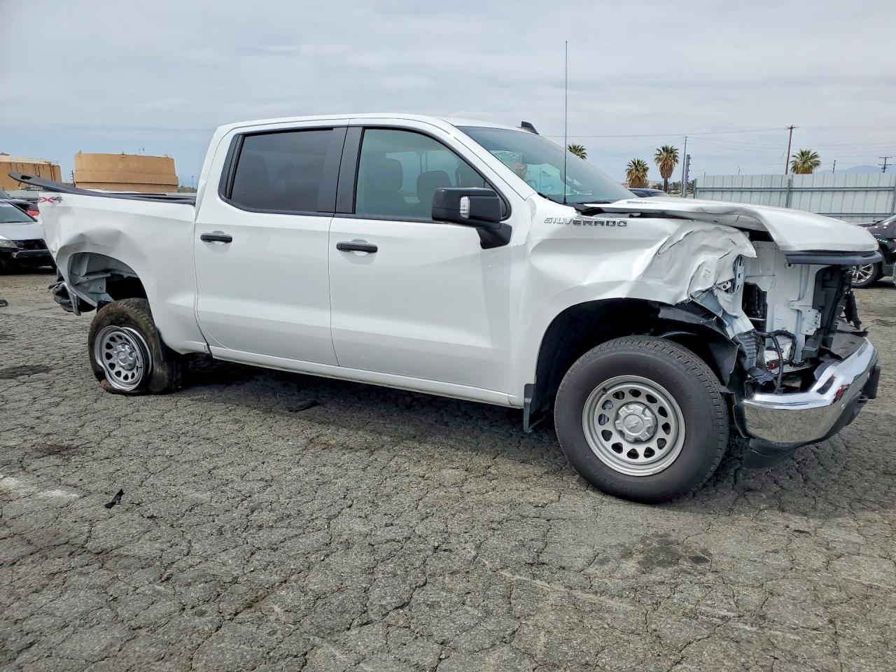 2025 Chevrolet Silverado K1500 - Фото 4