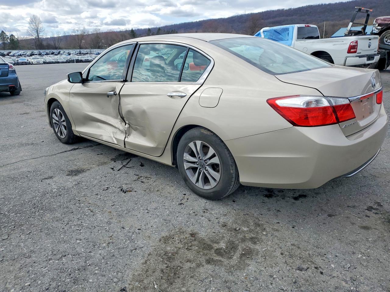 2015 Honda Accord Lx - Фото 2