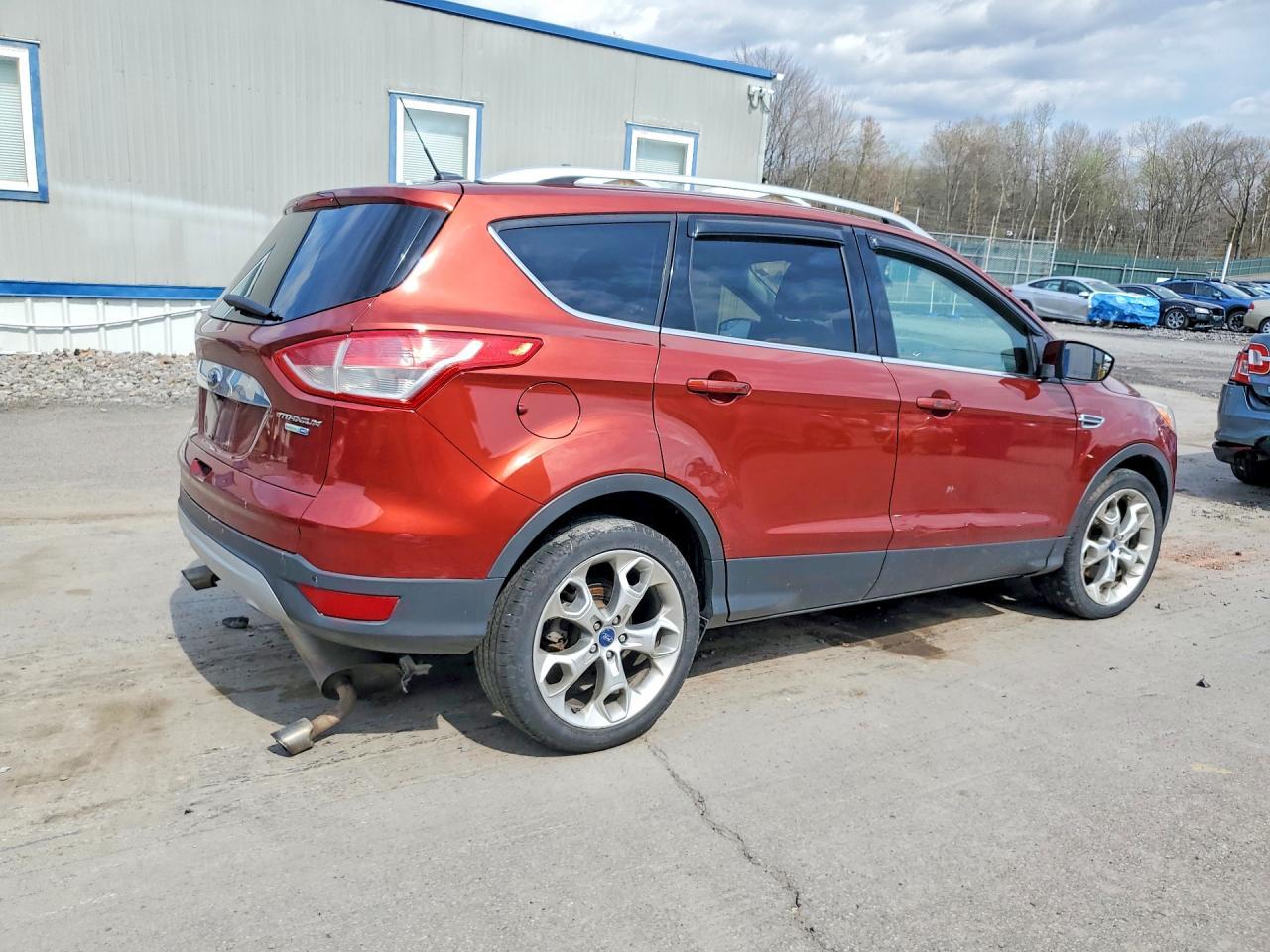2014 Ford Escape Titanium - Image 3