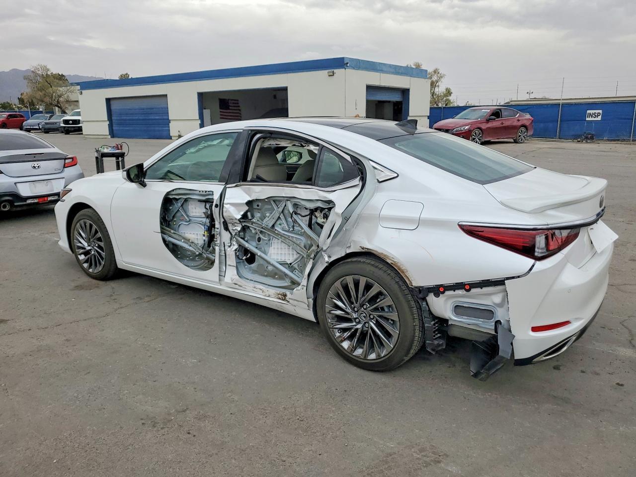 2025 Lexus Es 350 Ultra Luxury - Фото 2