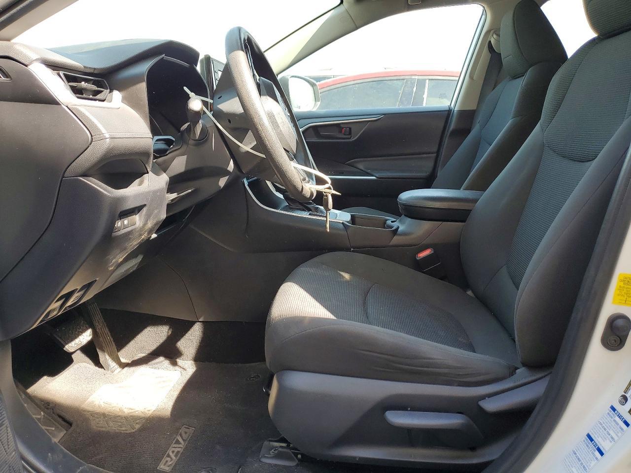 2019 Toyota Rav4 Le - Фото 7