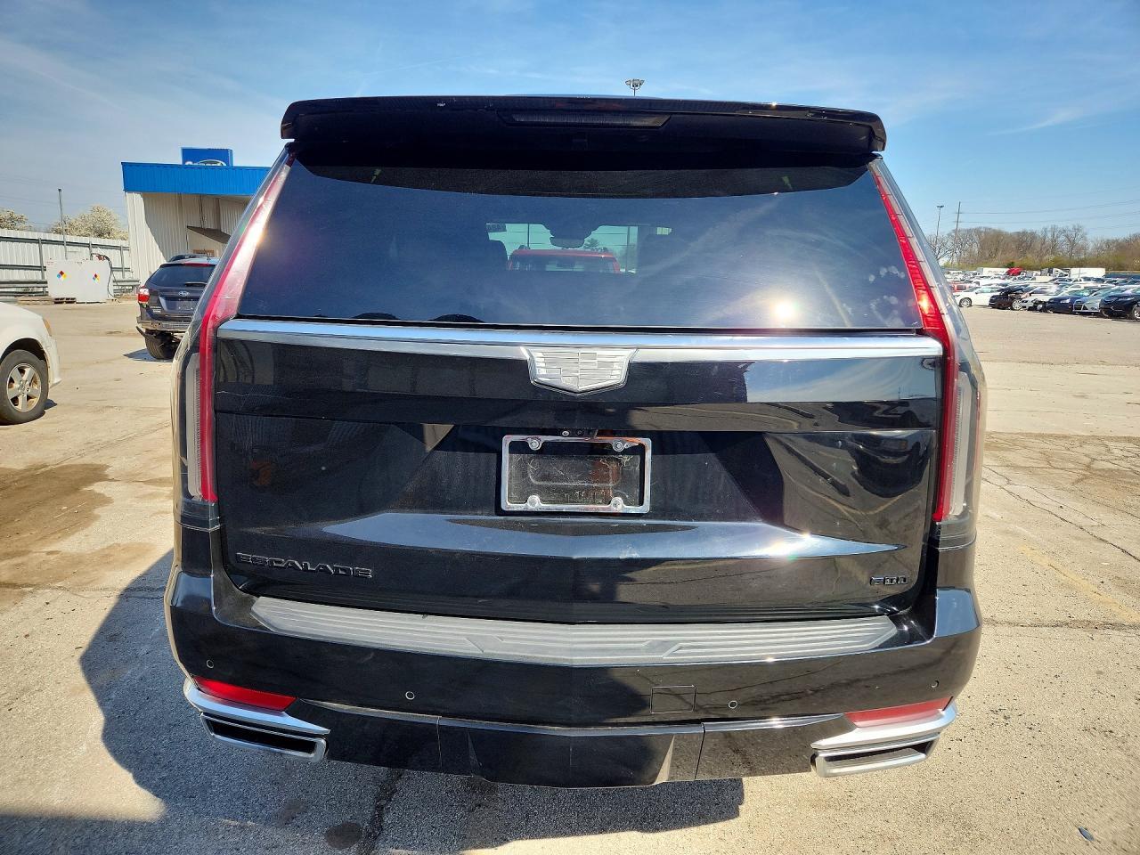 2023 Cadillac Escalade Sport - Image 6