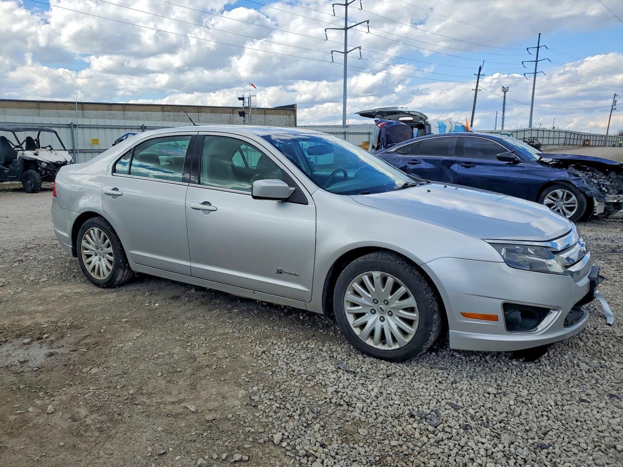 2010 Ford Fusion Hybrid - Фото 4