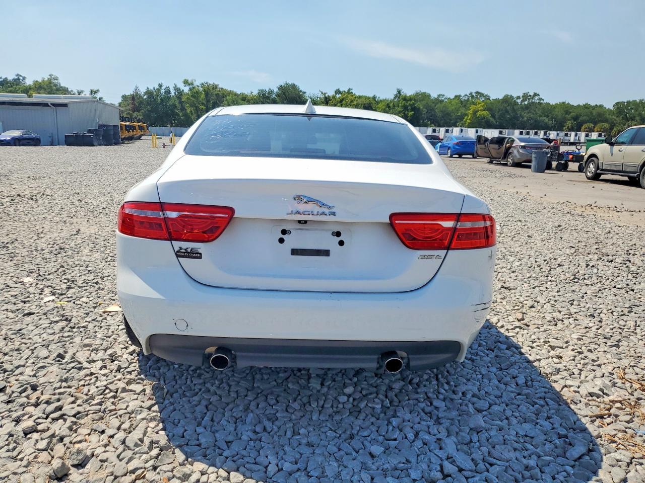 2017 Jaguar Xe - Фото 6