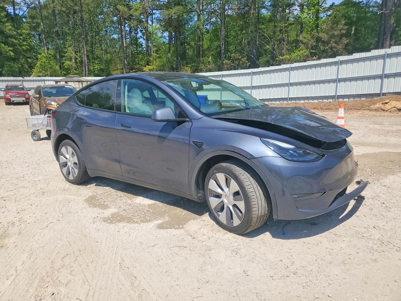 2023 Tesla Model Y - Image 4