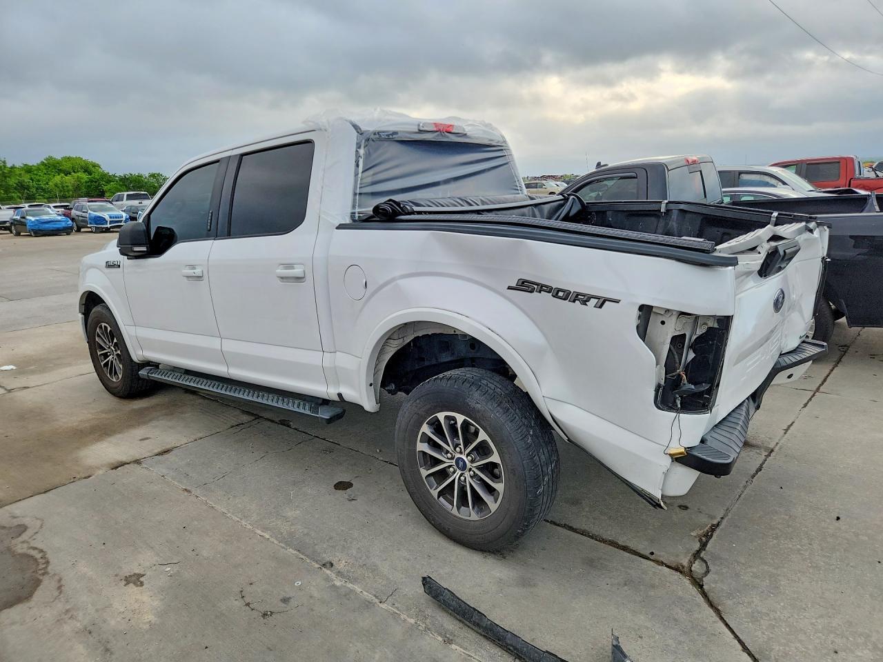 2019 Ford F150 Xlt - Фото 2