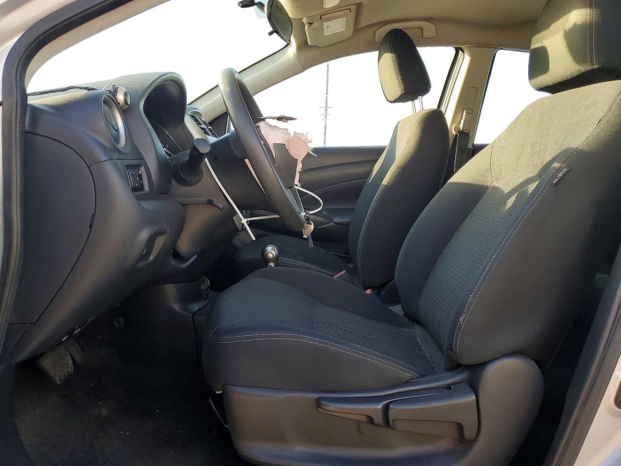 2017 Nissan Versa 1.6 Sv - Image 7