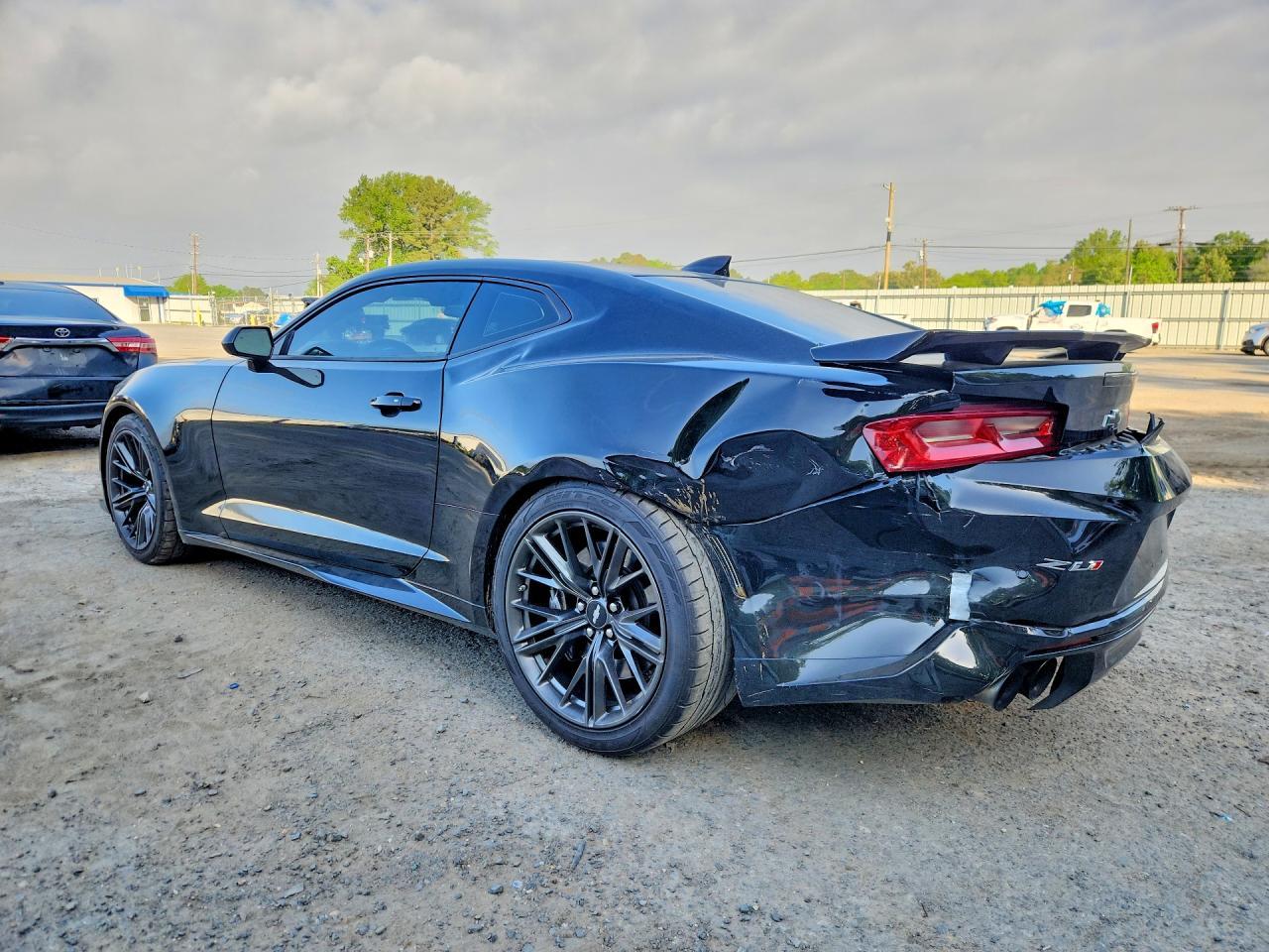 2018 Chevrolet Camaro Zl1 - Фото 2