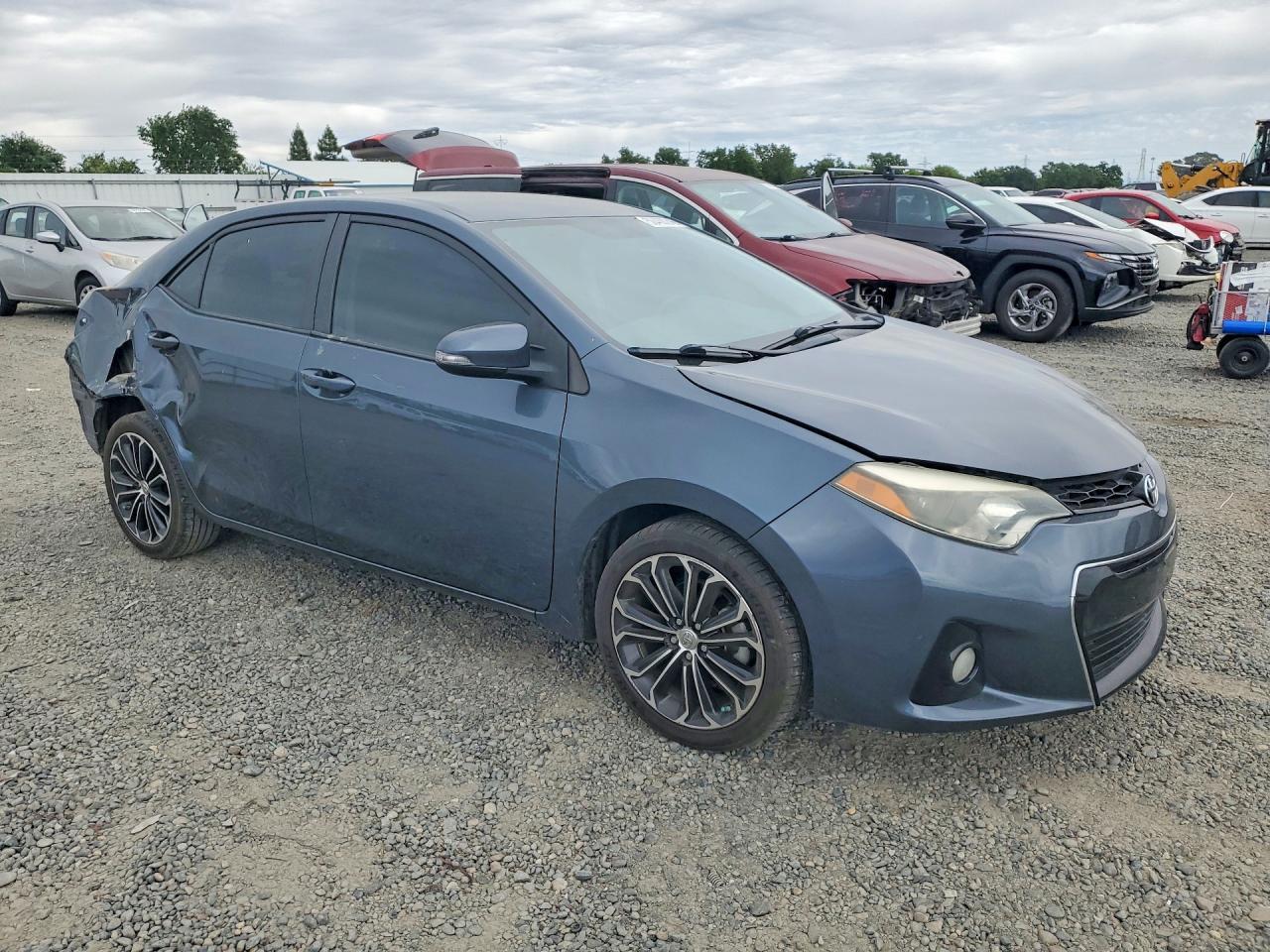 2015 Toyota Corolla L - Фото 4