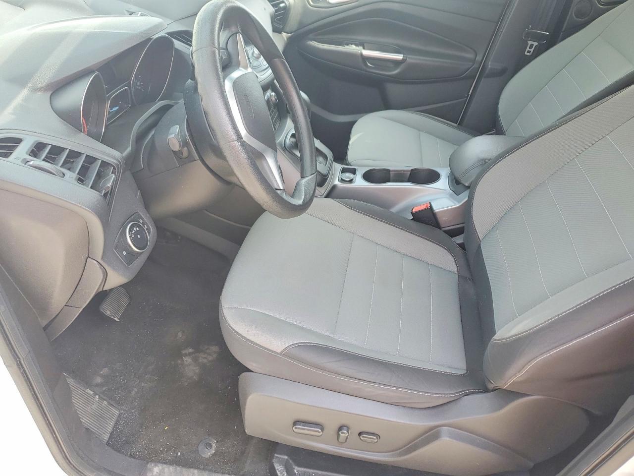 2016 Ford Escape Se - Фото 7