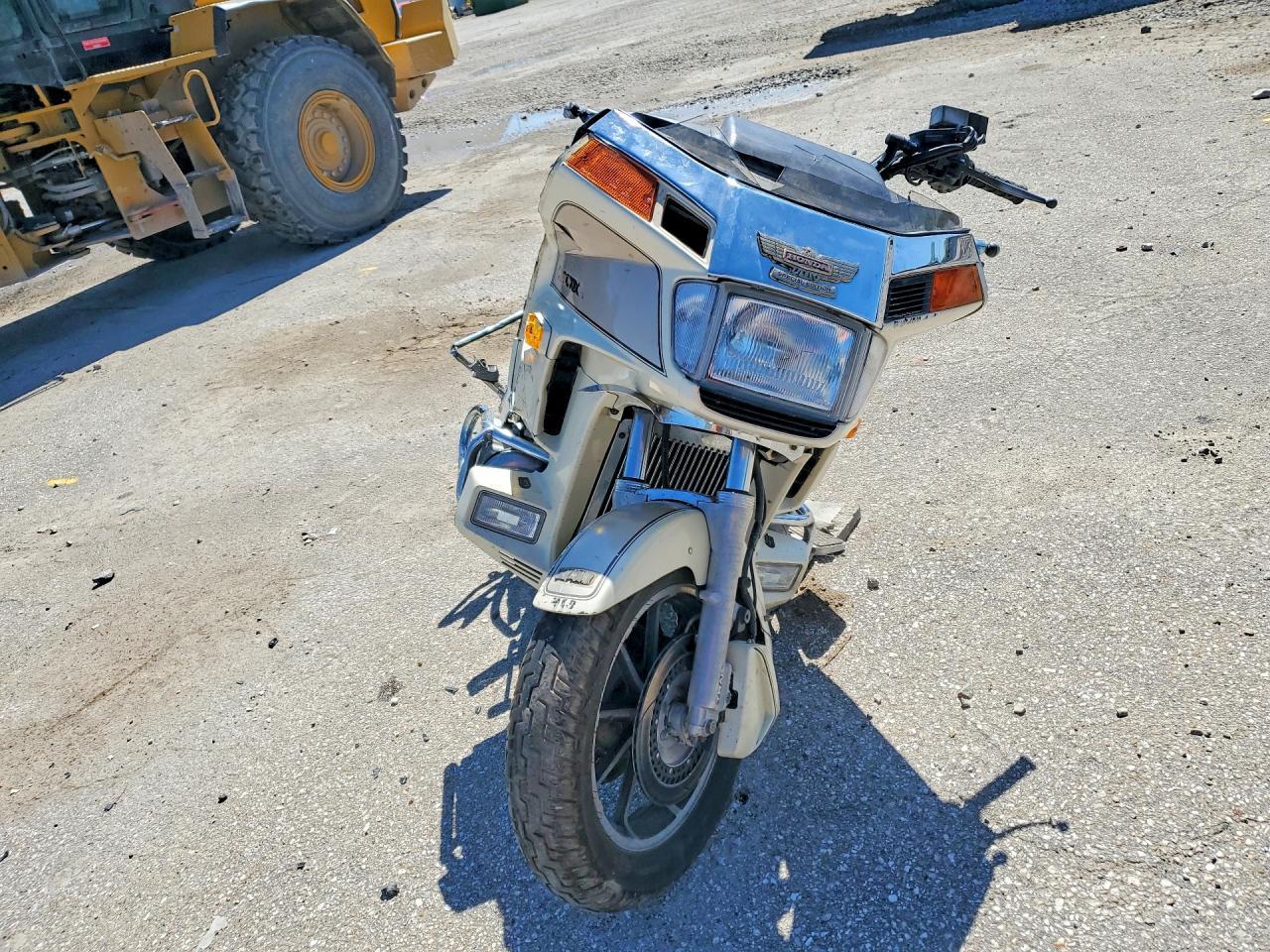 1986 Honda Gl12 Sei - Фото 2