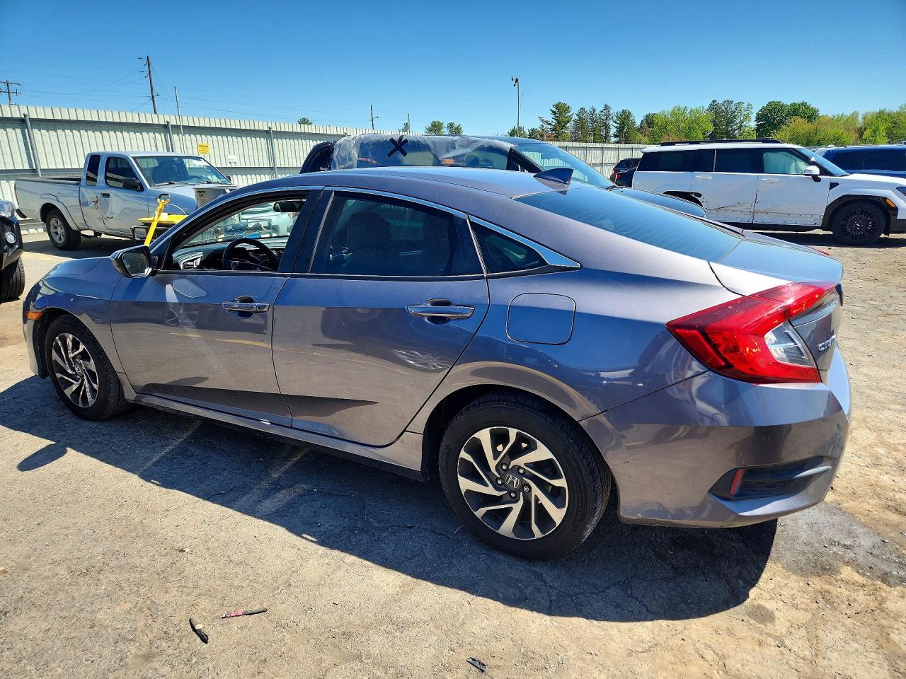 2018 Honda Civic Ex - Фото 2