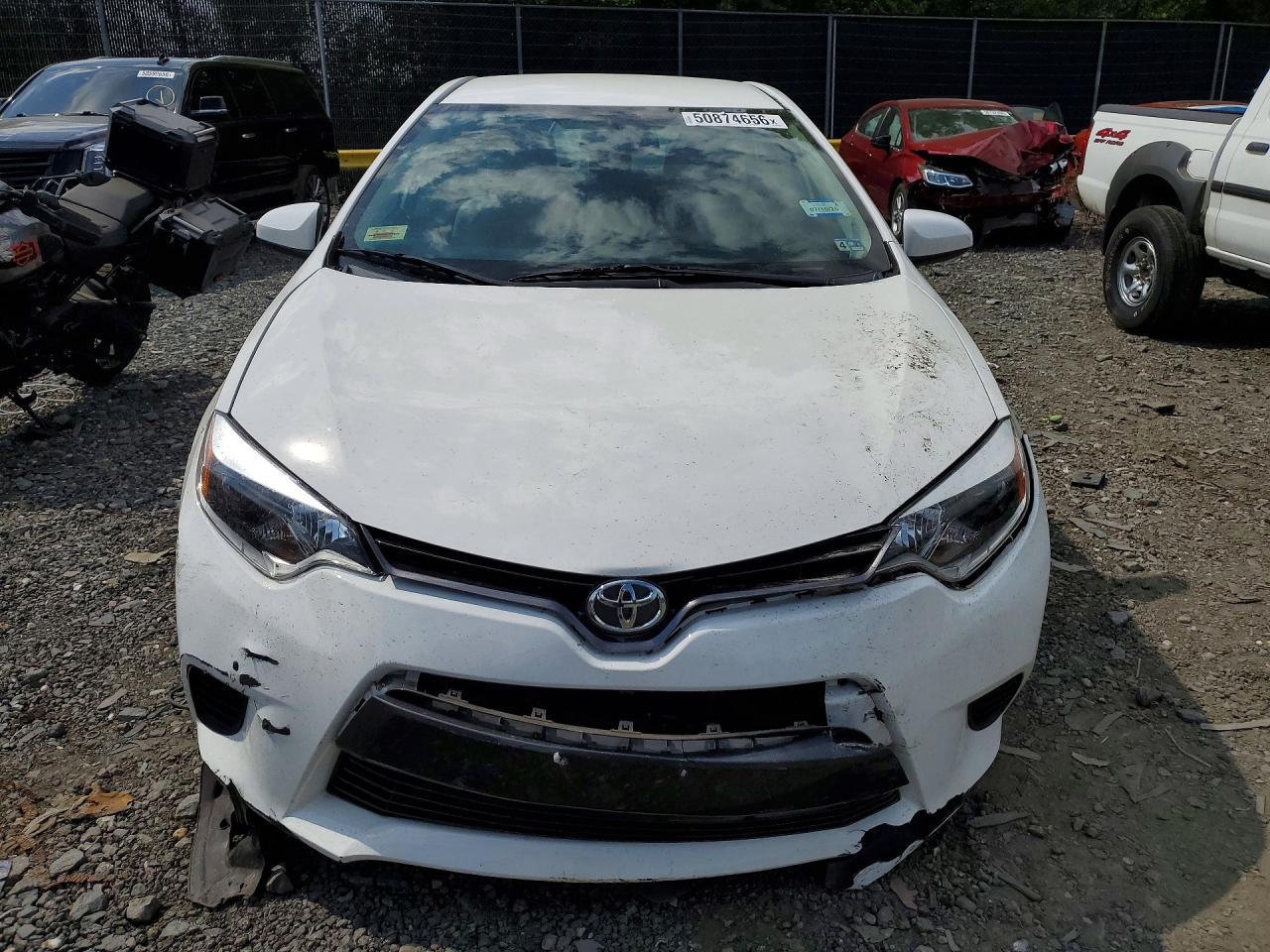 2015 Toyota Corolla Le - Image 5