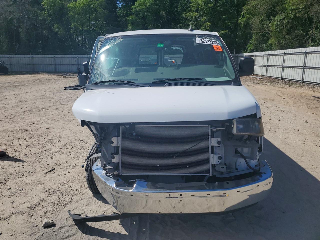 2022 GMC Savana G2500 - Фото 5