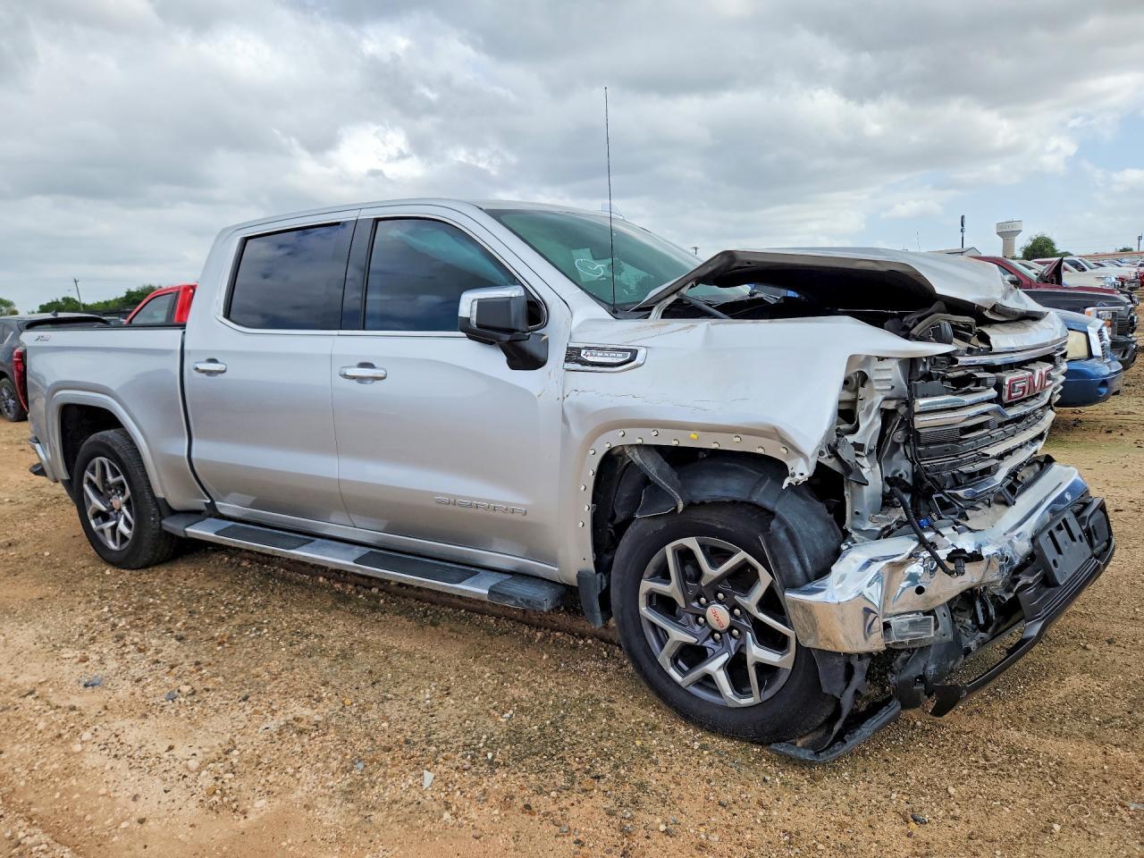 2022 GMC Sierra K1500 Slt - Image 4