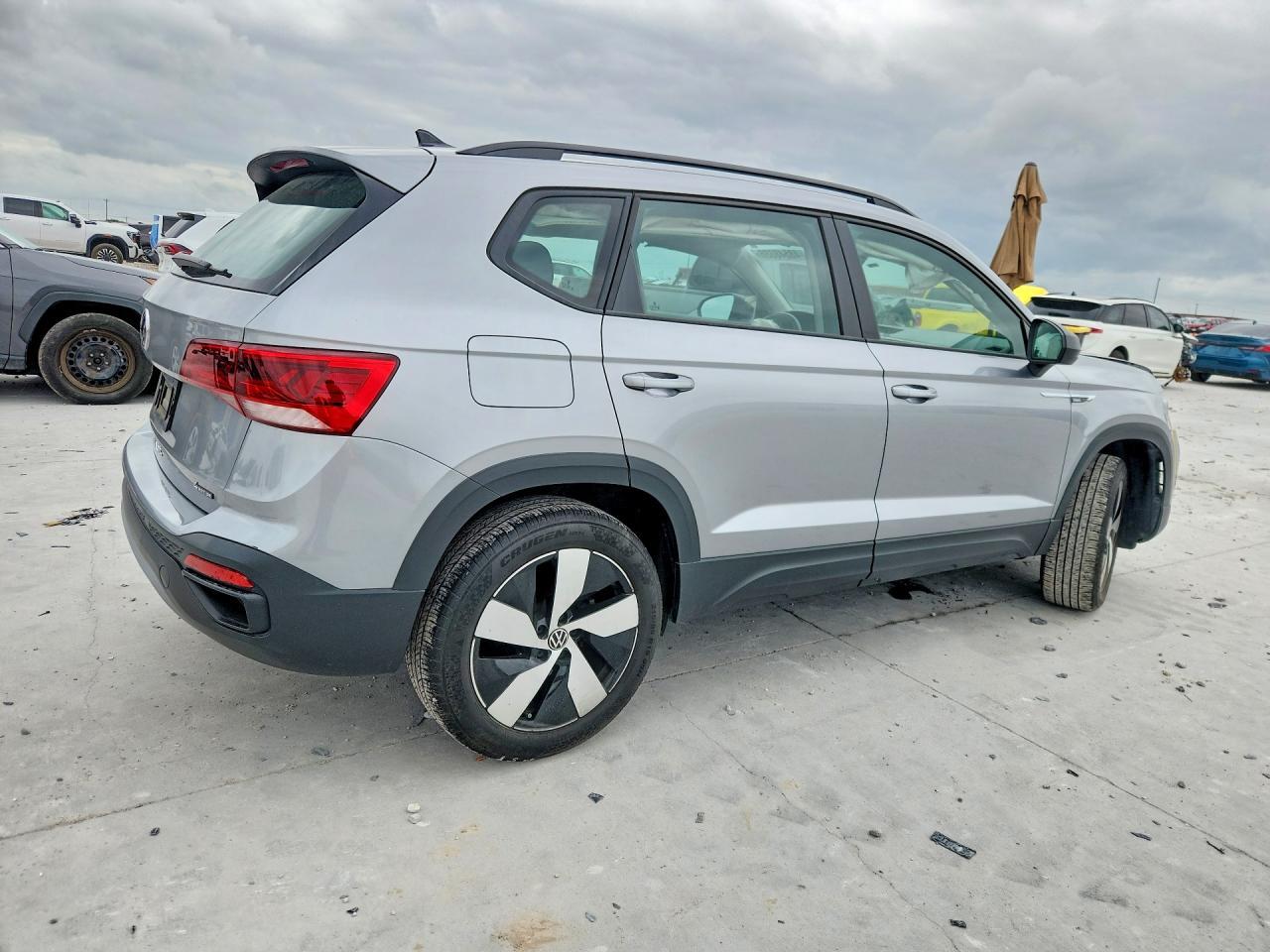 2024 Volkswagen Taos S - Фото 3