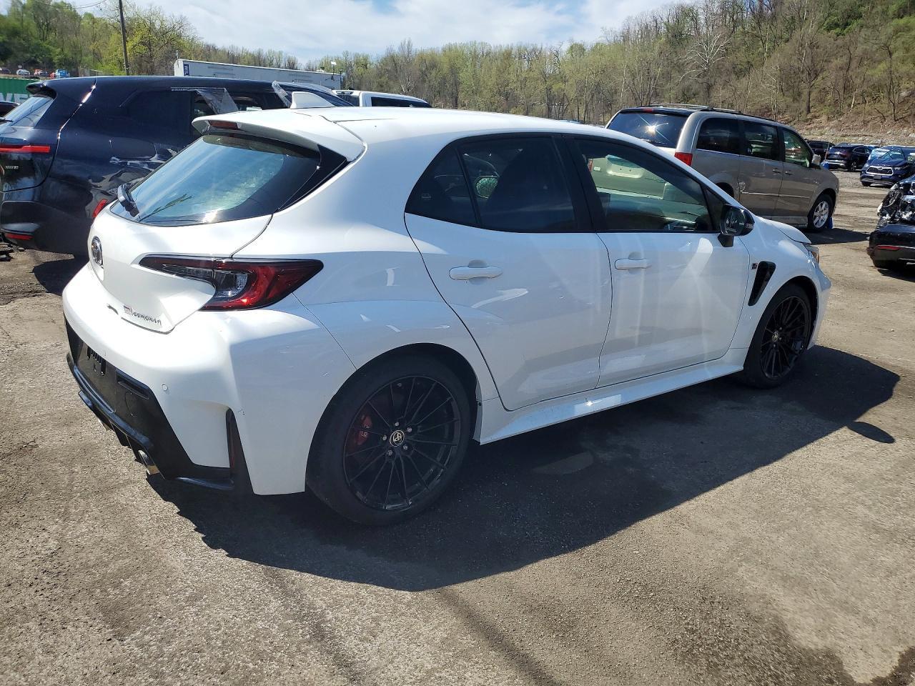 2024 Toyota Gr Corolla Premium - Фото 3