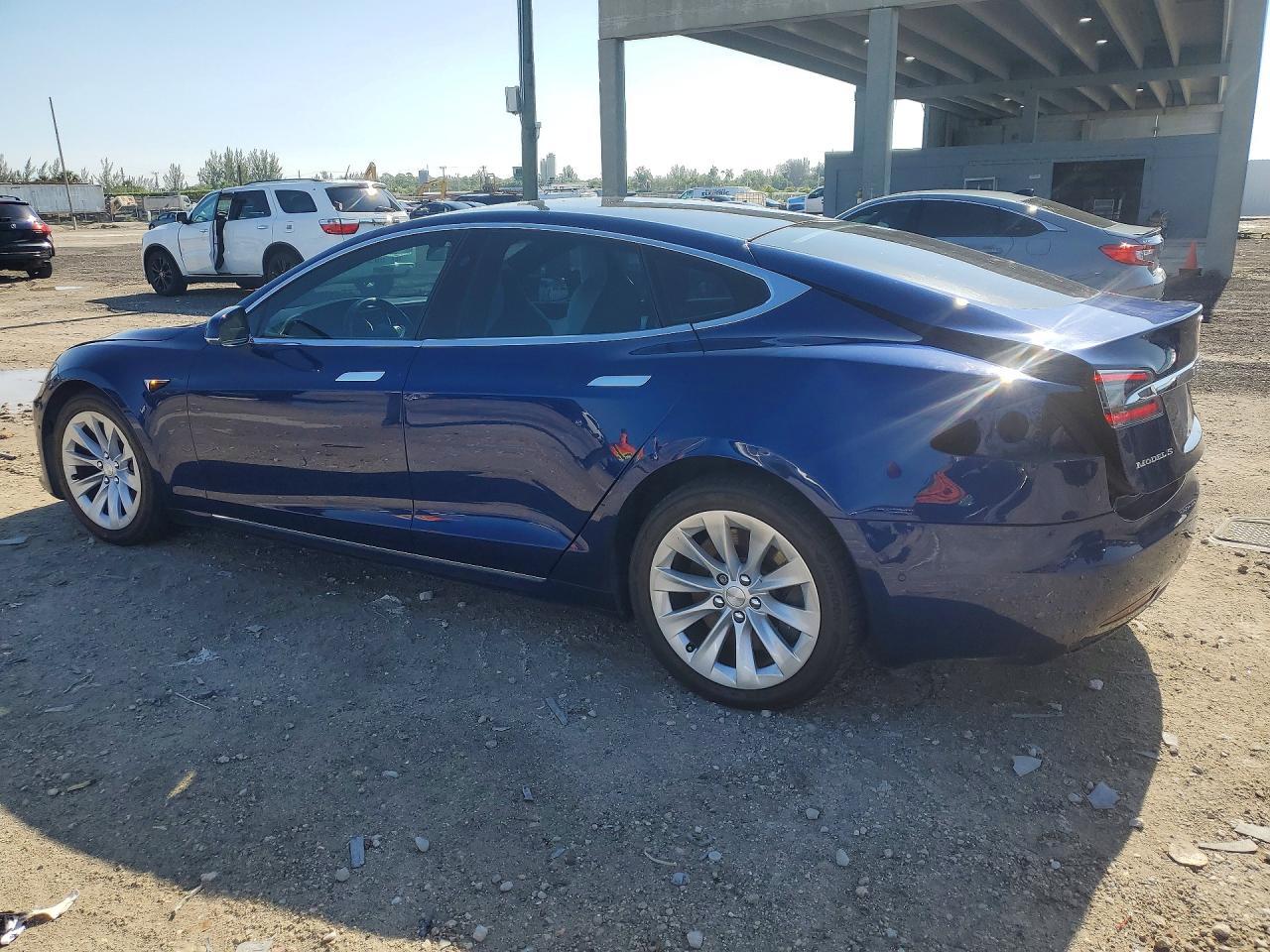 2017 Tesla Model S - Фото 2