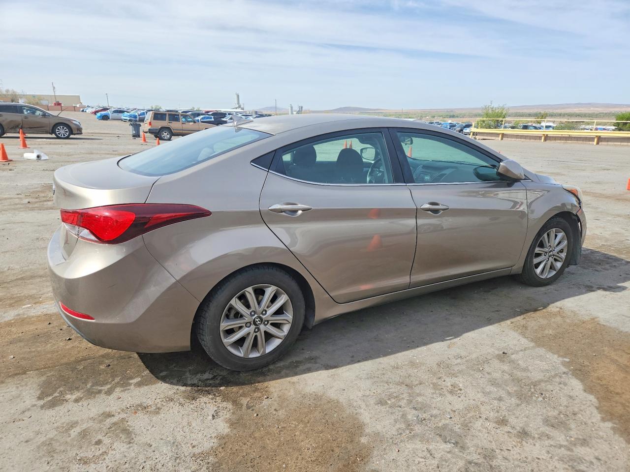 2015 Hyundai Elantra Se - Фото 3