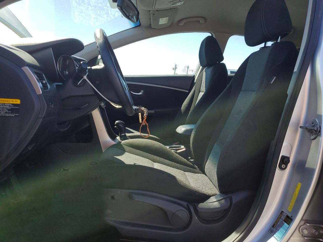2013 Hyundai Elantra Gt Base - Image 7