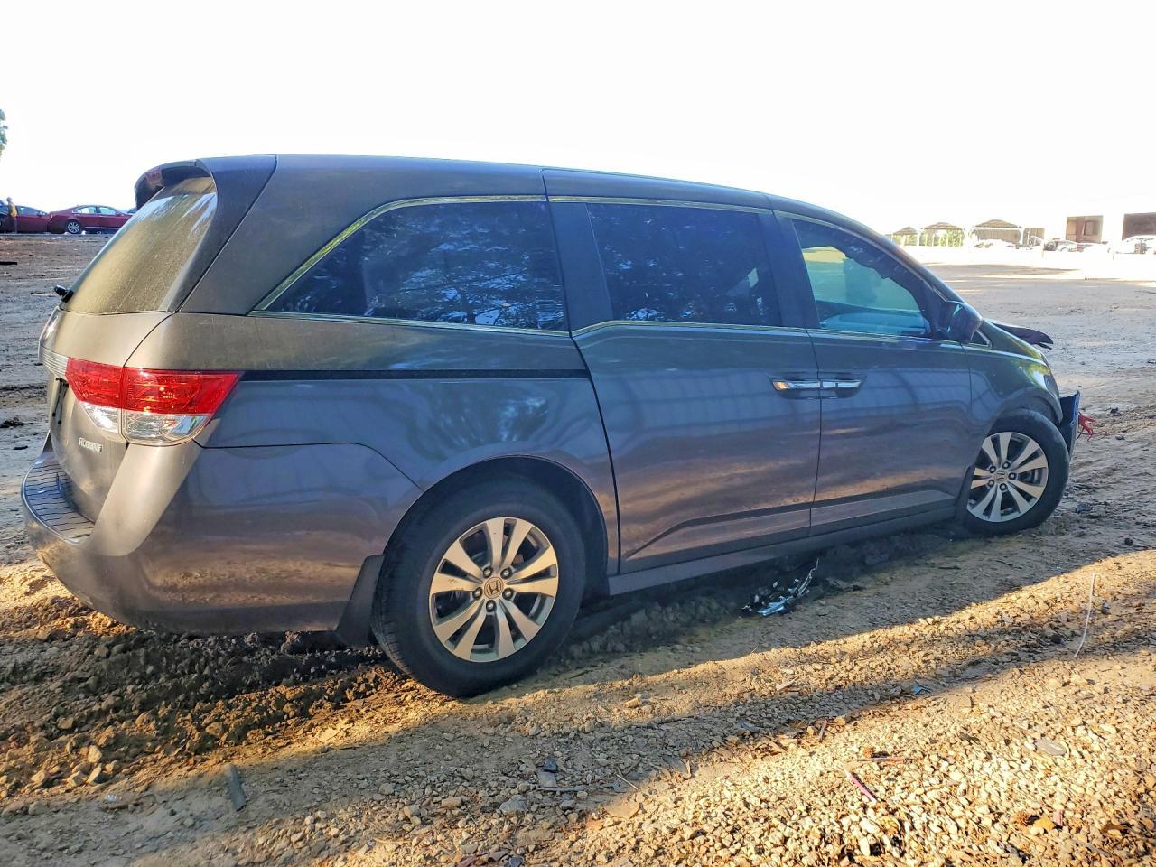 2016 Honda Odyssey Exl - Image 3