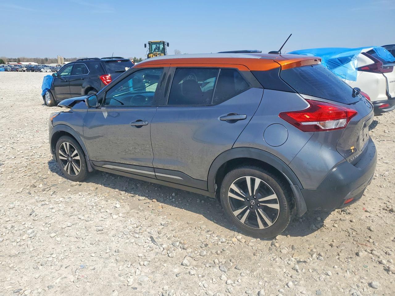 2019 Nissan Kicks S - Image 2
