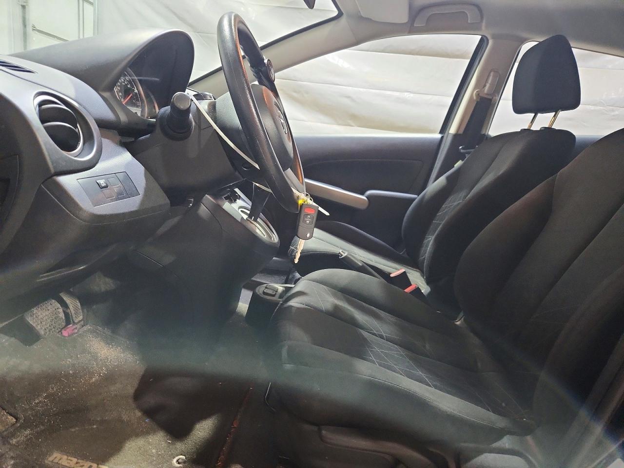 2011 Mazda Mazda2 - Фото 7