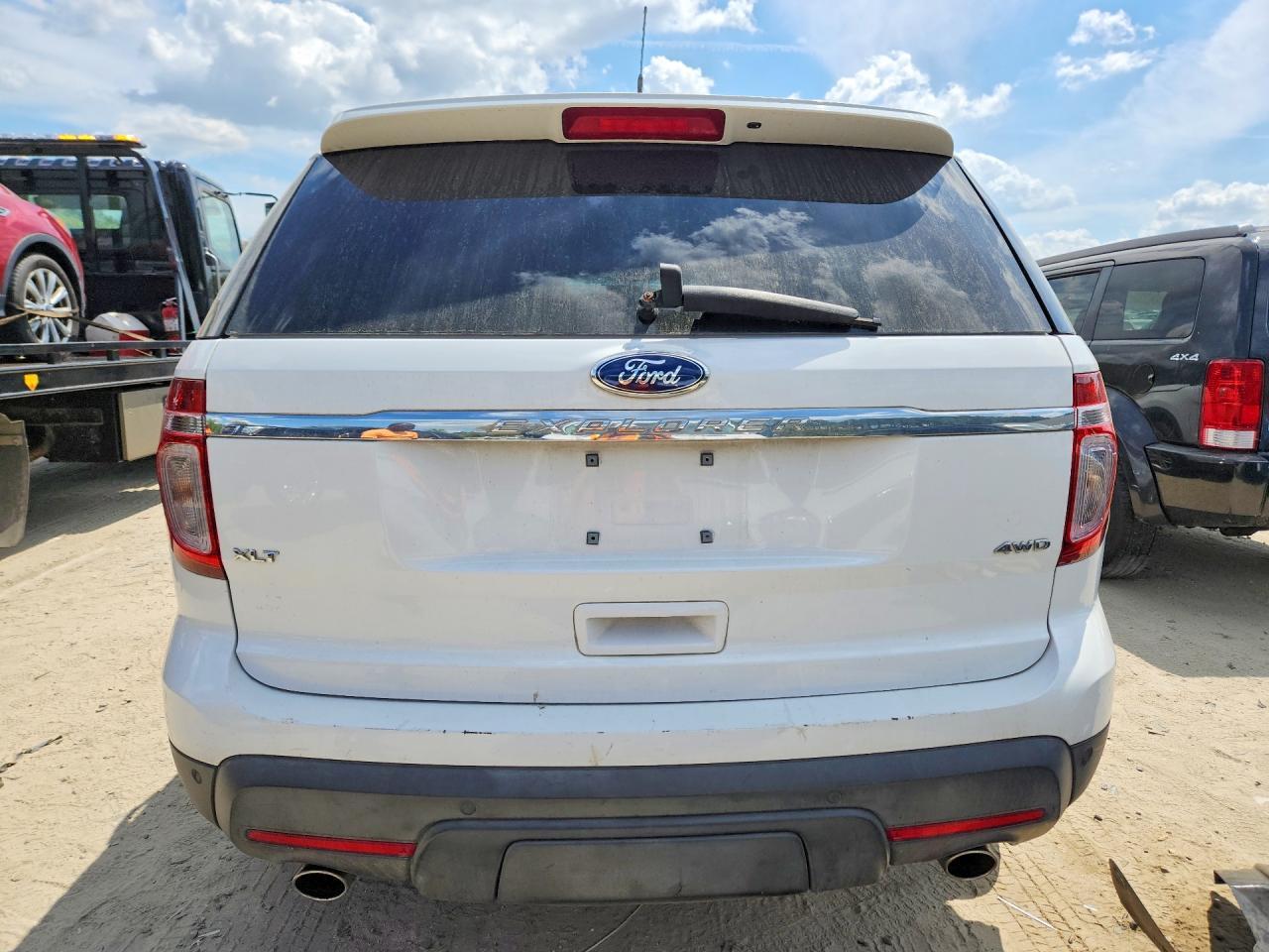 2014 Ford Explorer Xlt - Image 6